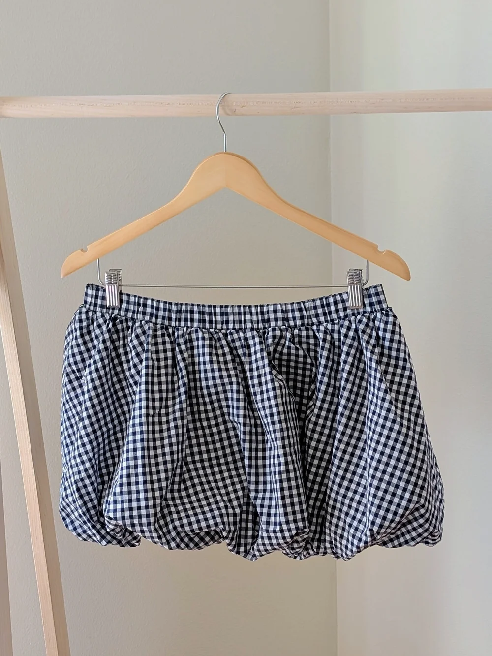NEW Aritzia Sunday Best Low Rise Bubbly Gingham Poplin Mini Skirt - M